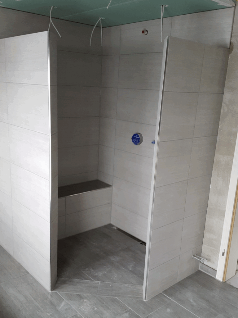 Bodengleiche Dusche - Badsanierung Barrierefreiheit