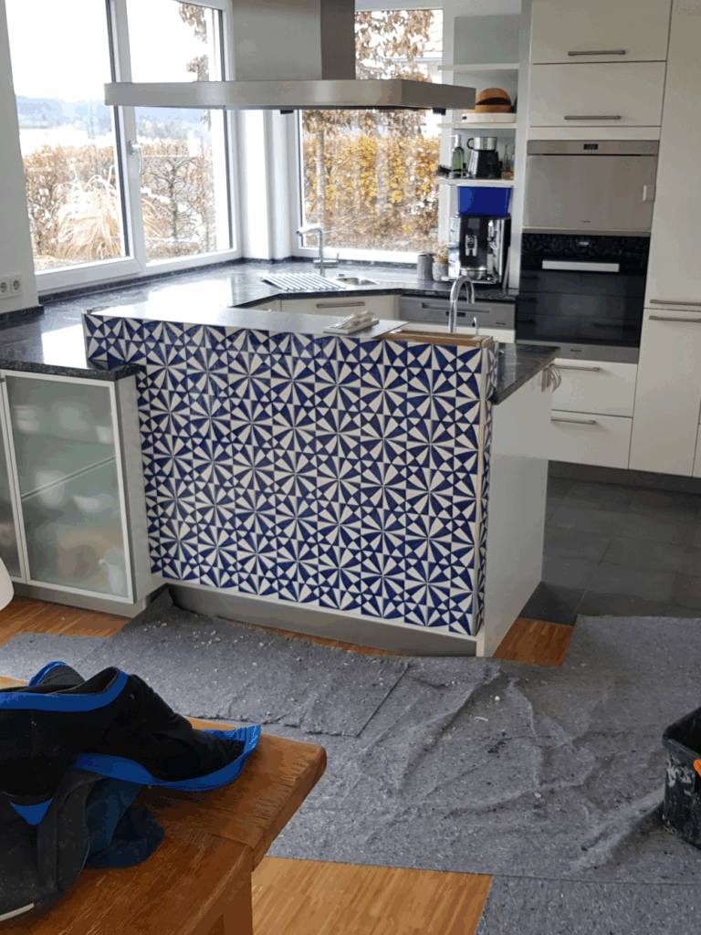 Dekofliesen mit Design in der Küche - Akzente schaffen mit dem Fliesenleger Stuttgart